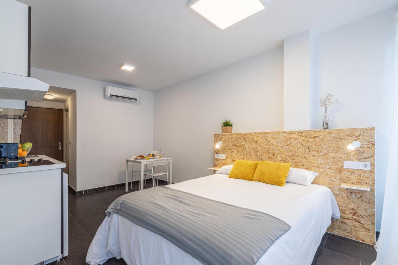 Fun Building By Homeabout Apartament