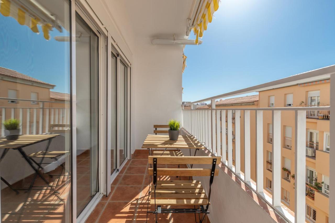 Fun Building By Homeabout Apartament Malaga