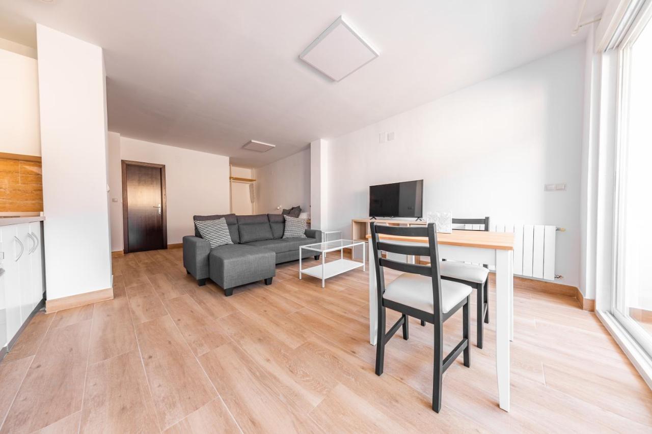 Fun Building By Homeabout Apartament Malaga