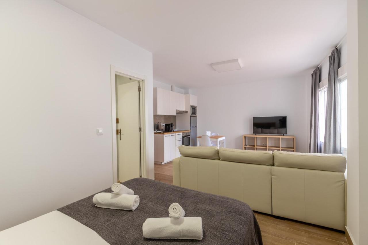 Fun Building By Homeabout Apartament *
