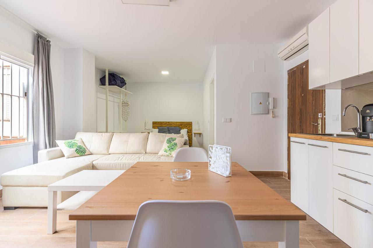 Fun Building By Homeabout Apartament *