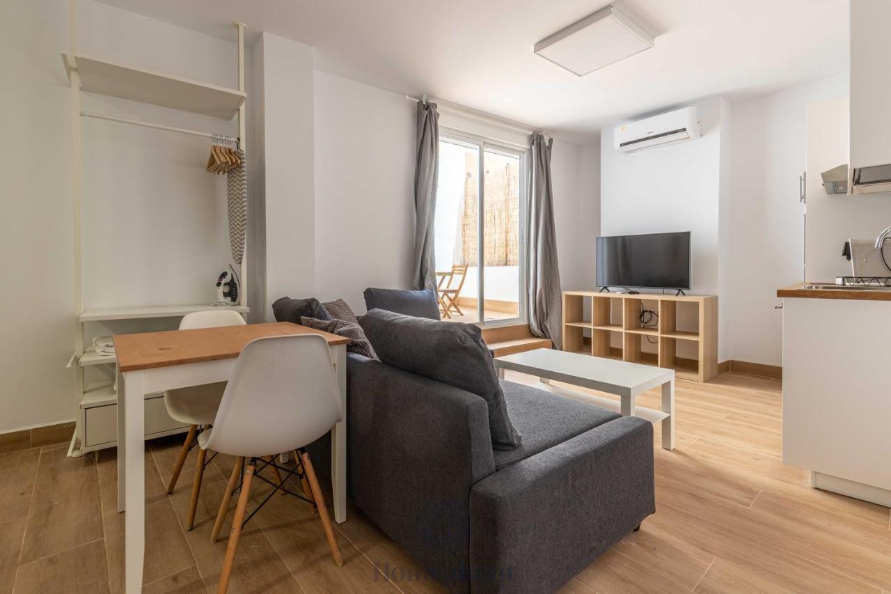 Fun Building By Homeabout Apartament *