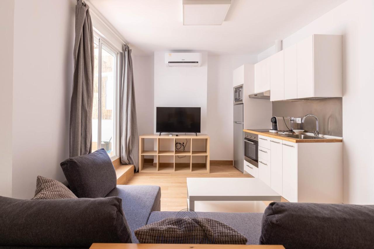 Fun Building By Homeabout Apartament *