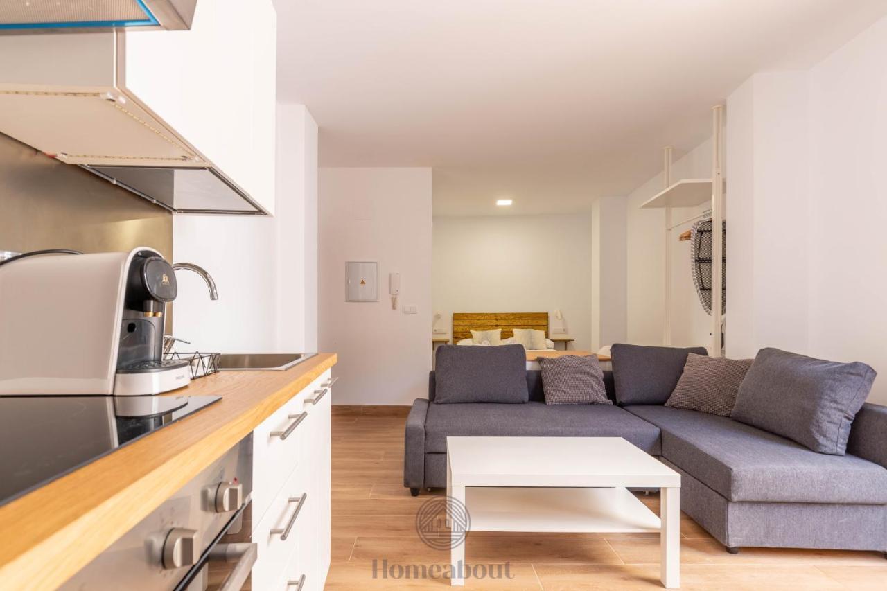 Fun Building By Homeabout Apartament Malaga